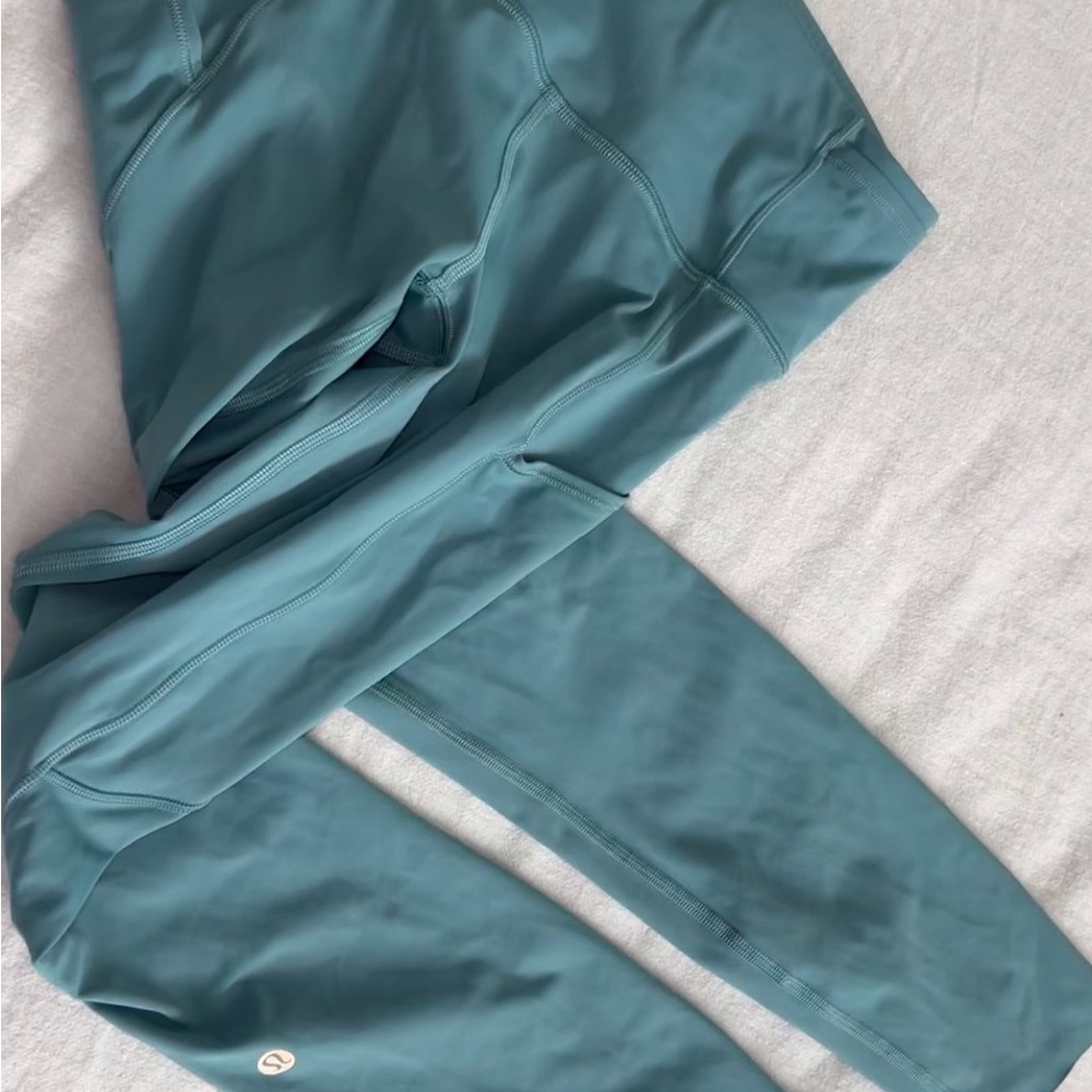 lululemon athletica turquoise green Teal size 4 long 25 HR